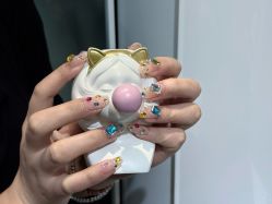 -CM.Nail美甲美睫