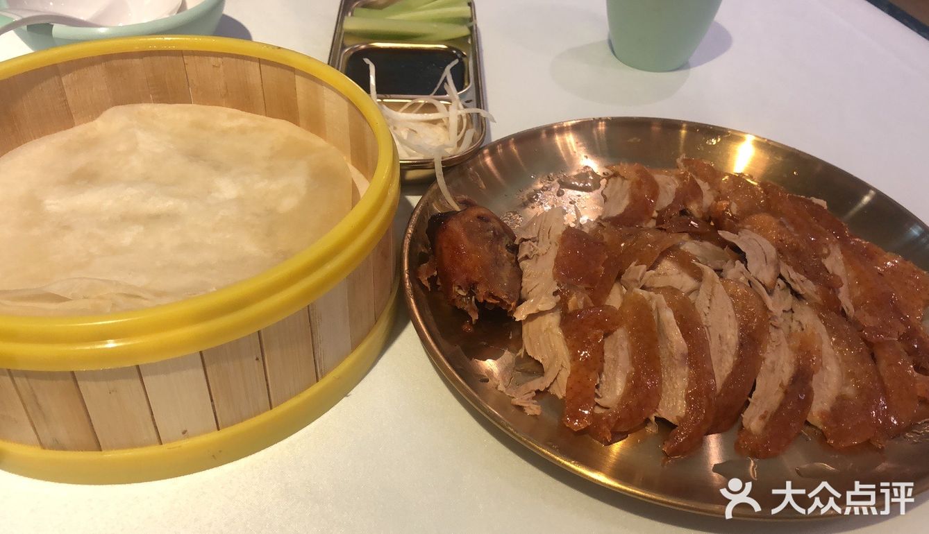 简洁大方，服务员态度非常好
