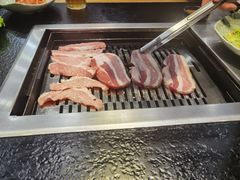 -臻牛烤肉