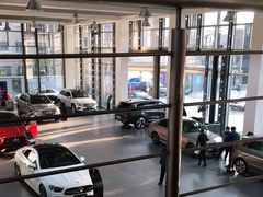 -上海星瀚奔驰4S店(红柳路店)