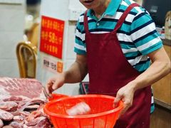 -标记美食新鲜猪杂(兴南大道店)