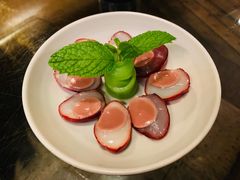 鸽蛋酿鹅肝-湖滨28中餐厅·西湖宴·杭州君悦酒店