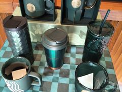 -星巴克(西藏路店)