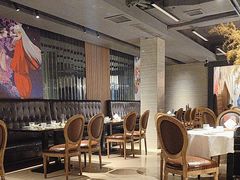 -河畔春天时尚餐厅