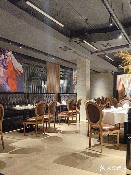 河畔春天时尚餐厅图片