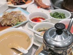 -一口猪海鲜浑锅·东北家常菜