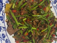 -三湘四水正宗湘菜(君峰路店)