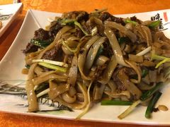 炒牛河-裕华(南华东路店)