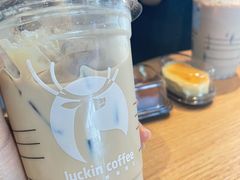 生椰拿铁-瑞幸咖啡(时代TIT广场店)