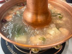 -毛辣果·贵州红酸汤牛肉火锅(西单店)