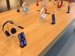 -Apple零售店(华贸购物中心店)