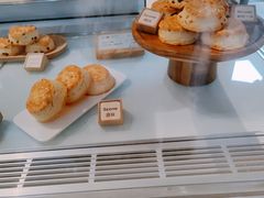 -SKROLL卡特司库·蛋糕定制·生吐司·司康(古北程家桥店)
