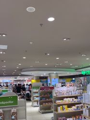 -孩子王(静安大融城店)