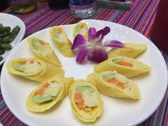 -香巴拉云南餐厅(华莱坞店)