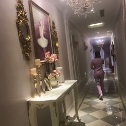 -蕾蕾美颜美容美体