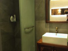 -莲SPA足道养生馆(殷高路旗开坊店)