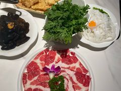 -犇鼎牛潮汕牛肉火锅(新辰里学清路店)