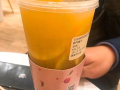 霸气橙子-奈雪的茶(国金中心店)
