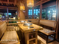 -比亚森自助烤肉·火锅料理(万达店)