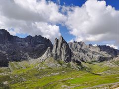 -莲宝叶则景区