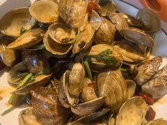 -嗨辣小聚·盘锦河蟹·海鲜烧烤龙虾(盘锦十年好店)