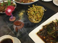 百花凤凰卷-弘法寺斋菜馆素食