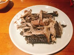 半只鸡-黑鸡小馆(金源店)