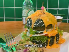 瀑布芝士牛肉汉堡-肥韬茶餐厅(南山mini店)