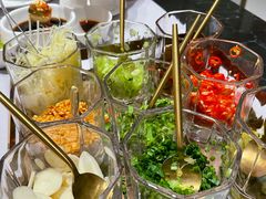 -红鼎豆捞·非遗鲍皇汤火锅(宝丰路店)