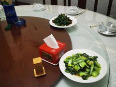 -明月食府(二区干二路店)