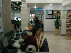 -曹家渡街道图书馆