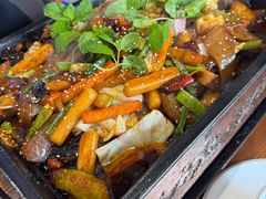 -干老庆贵州留一手烤鱼·地摊火锅(财经大学店)