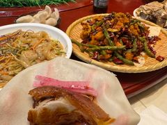 -老街坊美食汇(玉兰大街店)