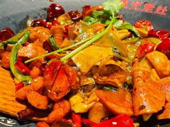 -风光老灶麻辣香锅(大成路翠微百货店)