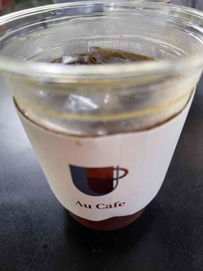 au cafe&roastery(华侨城店)-"每次经过这条道,感觉隔壁咖啡店的人气