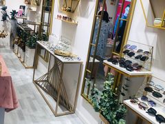 -肆兮眼镜·蔡司·徕卡战略合作店(大坪店)