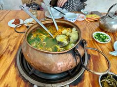 -抚仙湖老铜锅鱼(官南大道店)
