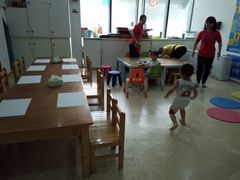 -美吉姆国际儿童发展中心(红谷滩绿地缤纷城中心)