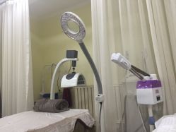 -苗方清颜痘肌研究所