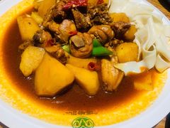 沙湾大盘鸡-塔哈尔·新疆盛宴(城西银泰店)