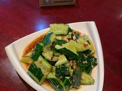 -霄汉牛三鲜湖北砂锅菜(万松园2店)