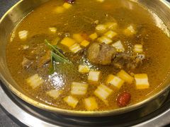 -顶顶汤火牛排火锅·经典铜锅涮肉