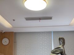 -上海仁爱医院口腔科 · 种植