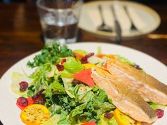鲑鱼彩虹蔬菜碟-Brut Eatery悦璞食堂(建国东路店)