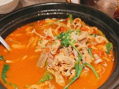 -耶里夏丽·丝路国际新疆菜·清真食品(徐汇南丹东路臻选店)