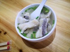 鳗鱼肉汤-江南红鱼汤(洋中花园店)