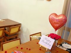 -Mark&Mars Restaurant