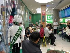 -费大厨辣椒炒肉(黄兴中心广场店)