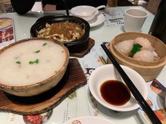 -新大咀港式茶餐厅(宝山万达店)