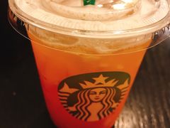 -星巴克(杭州银泰城西一店)